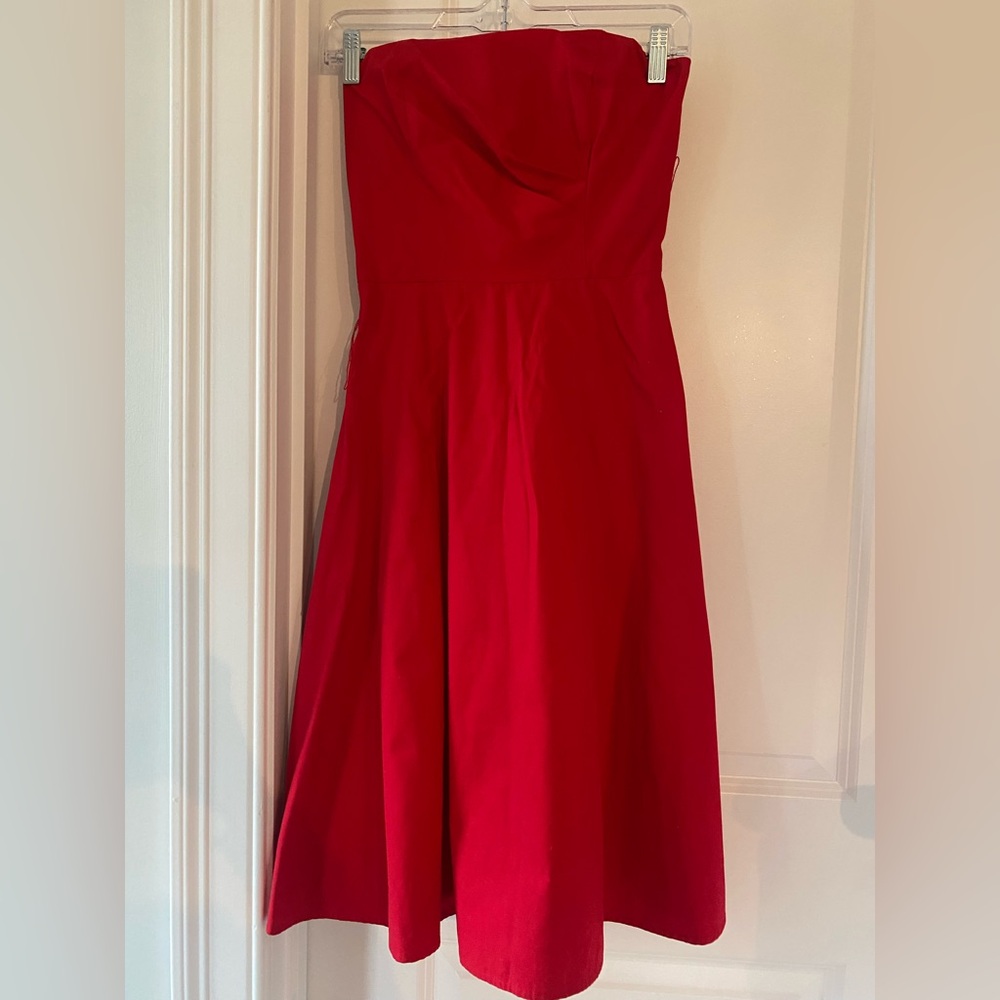 Tabitha Red Strapless Dress with Optional Belt Size 0.  Perfect for the holidays